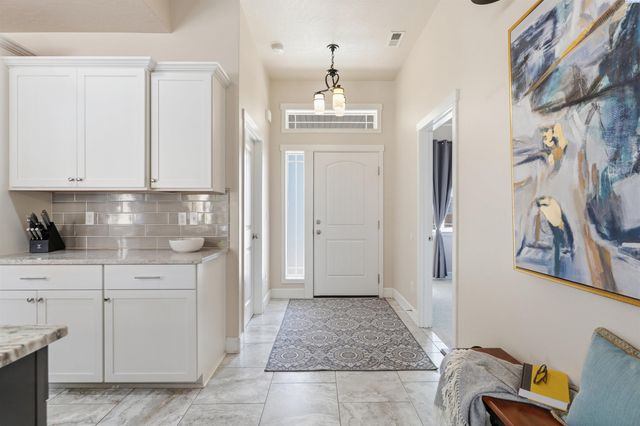 4304 S Dennis Ct, Kennewick, WA 99337