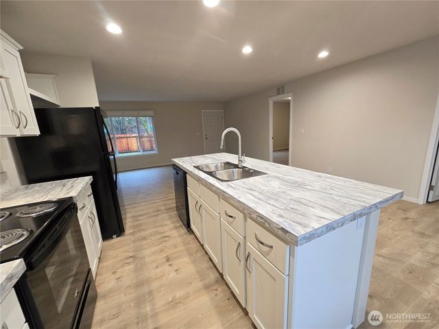 22 Willow Lane, Port Angeles, WA 98362