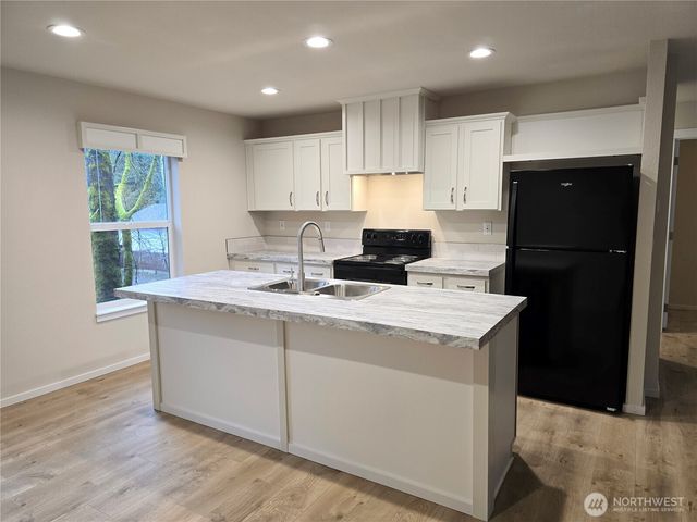 22 Willow Lane, Port Angeles, WA 98362