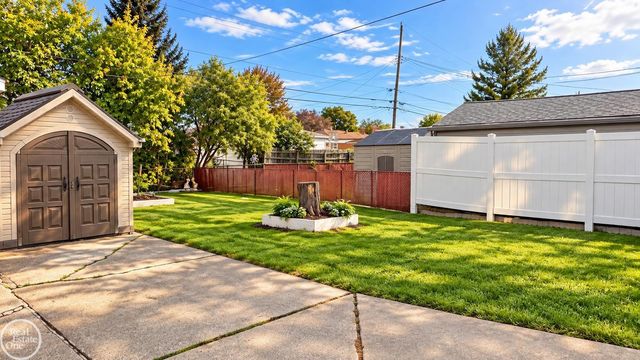 25129 Wagner Avenue, Warren, MI 48089