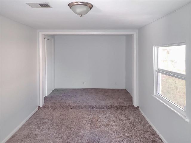 10800 Lakeview Road, Raytown, MO 64133