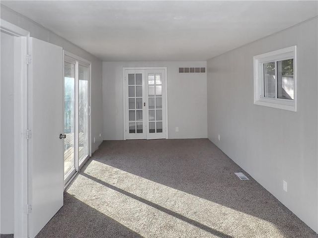 10800 Lakeview Road, Raytown, MO 64133