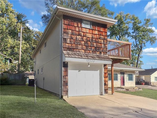 10800 Lakeview Road, Raytown, MO 64133