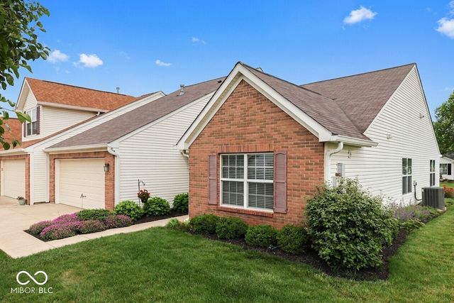 1448 Hamilton Drive, Greenwood, IN 46143