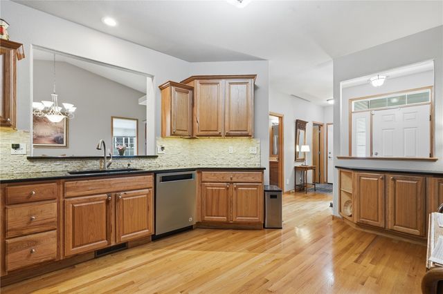 1722 Meiers Ct NW, Cedar Rapids, IA 52405