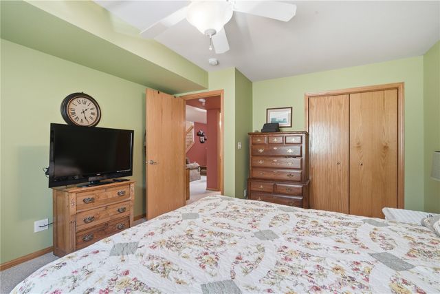 1722 Meiers Ct NW, Cedar Rapids, IA 52405