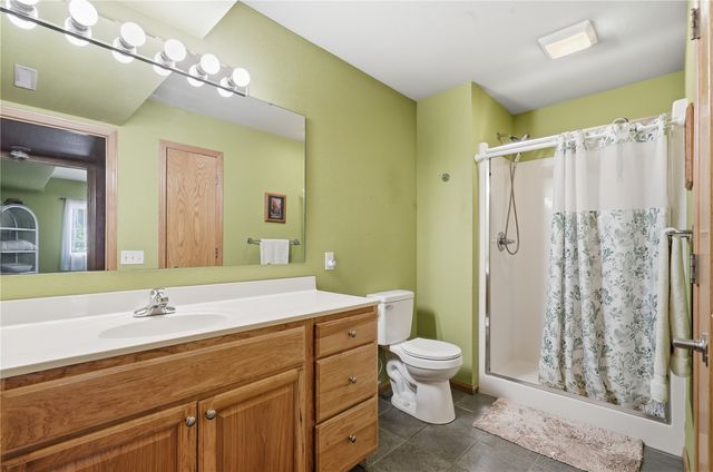 1722 Meiers Ct NW, Cedar Rapids, IA 52405