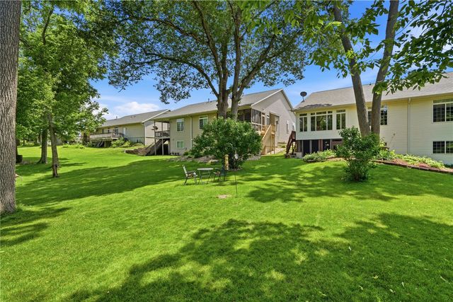 1722 Meiers Ct NW, Cedar Rapids, IA 52405