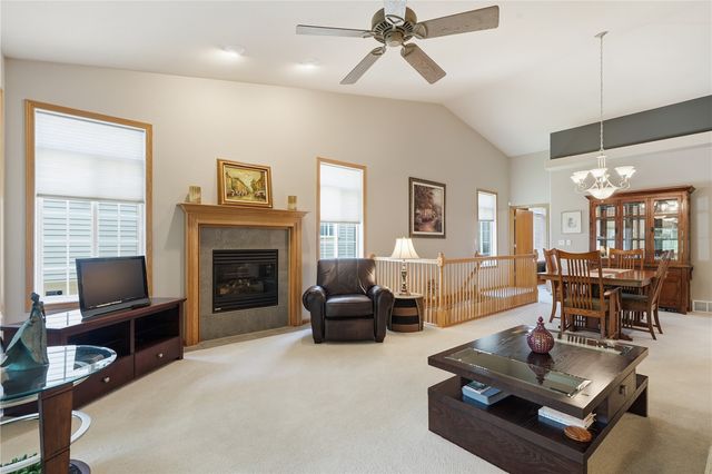 1722 Meiers Ct NW, Cedar Rapids, IA 52405