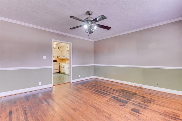 261 Myrtle Street, Gloverville, SC 29828