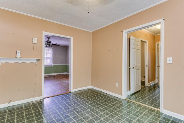 261 Myrtle Street, Gloverville, SC 29828