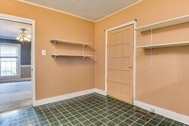 261 Myrtle Street, Gloverville, SC 29828