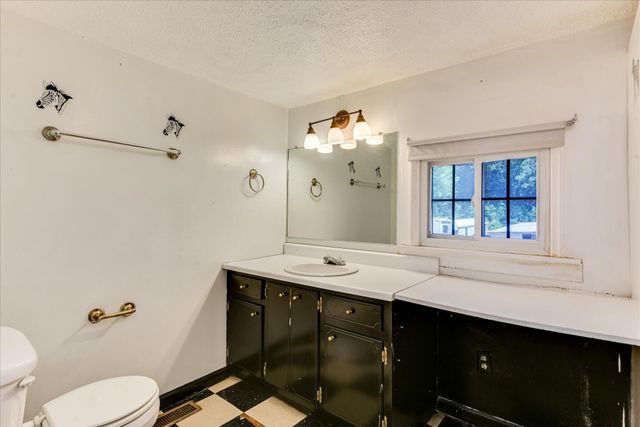 261 Myrtle Street, Gloverville, SC 29828