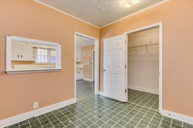 261 Myrtle Street, Gloverville, SC 29828