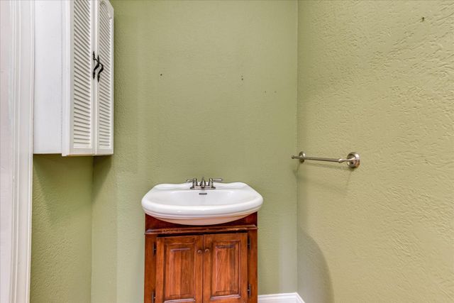 261 Myrtle Street, Gloverville, SC 29828