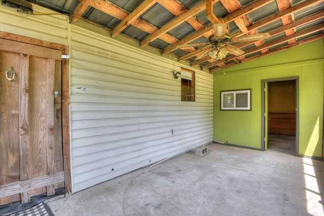 261 Myrtle Street, Gloverville, SC 29828