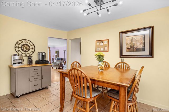 27916 Walker Avenue, Warren, MI 48092