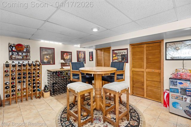 27916 Walker Avenue, Warren, MI 48092