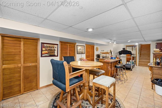 27916 Walker Avenue, Warren, MI 48092