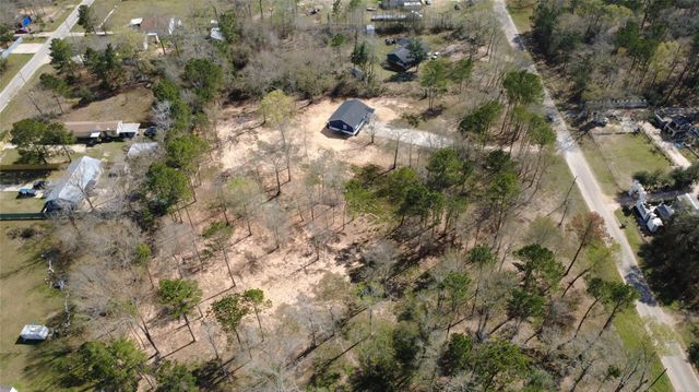 135 County Road 3431, Cleveland, TX 77327