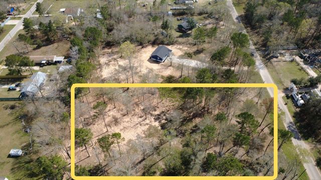 135 County Road 3431, Cleveland, TX 77327