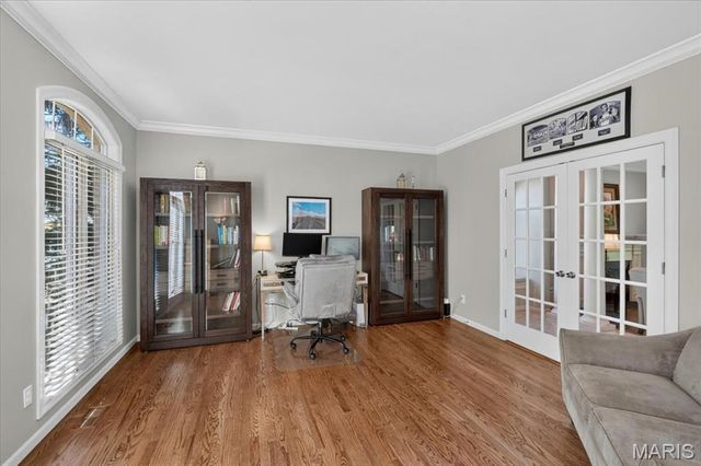 1059 Greystone Manor Parkway, Chesterfield, MO 63005