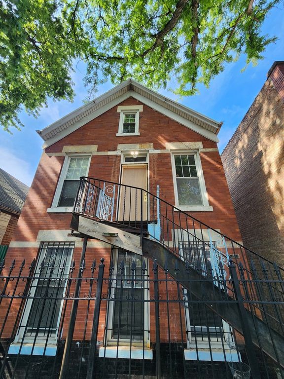 2646 W Cullerton Street, Chicago, IL 60608