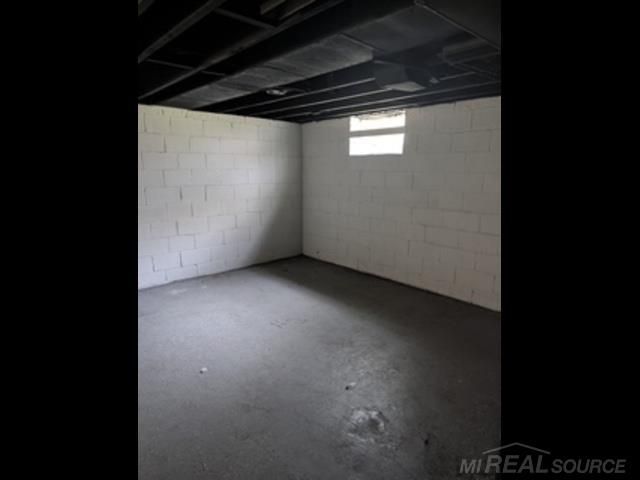 18313 Harlow Street, Detroit, MI 48235