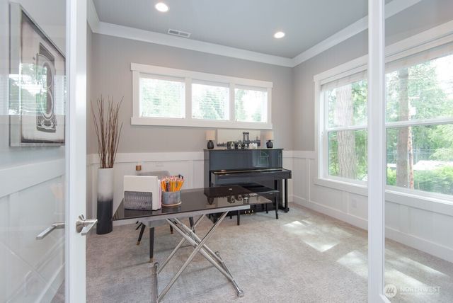1808 104th Avenue SE, Bellevue, WA 98004