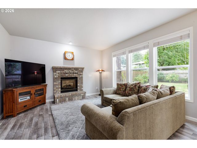 4802 LAKEVIEW Blvd, Lake Oswego, OR 97035