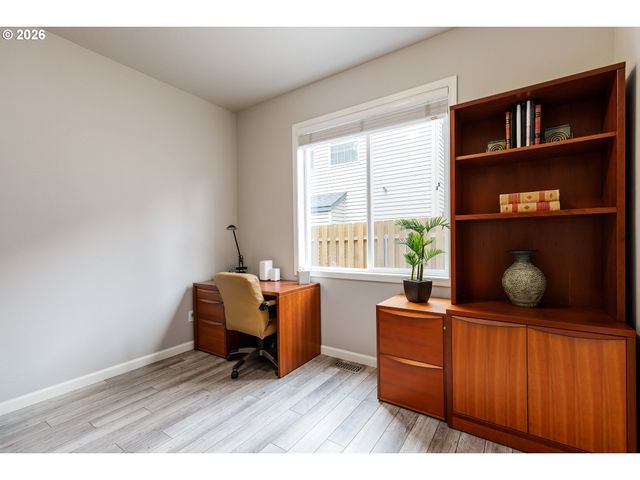 4802 LAKEVIEW Blvd, Lake Oswego, OR 97035
