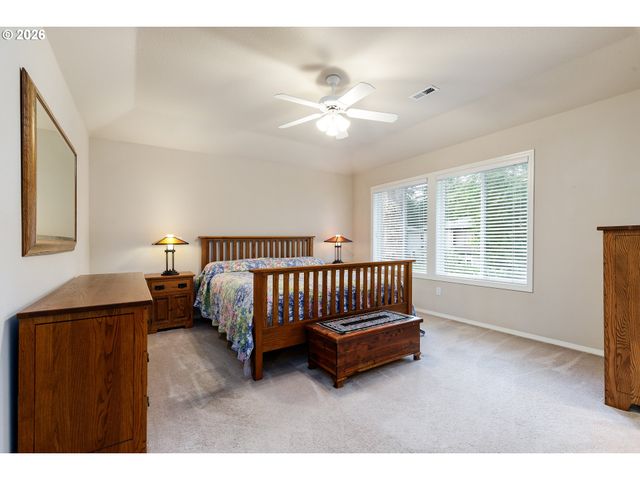 4802 LAKEVIEW Blvd, Lake Oswego, OR 97035
