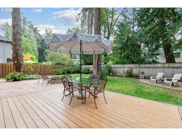 4802 LAKEVIEW Blvd, Lake Oswego, OR 97035