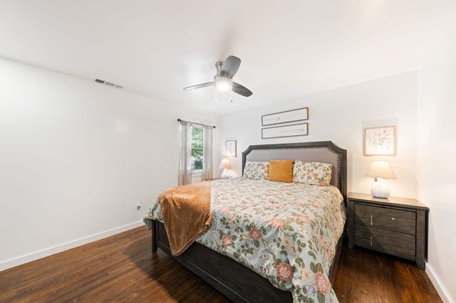 2114 Engle Avenue, Dallas, TX 75224