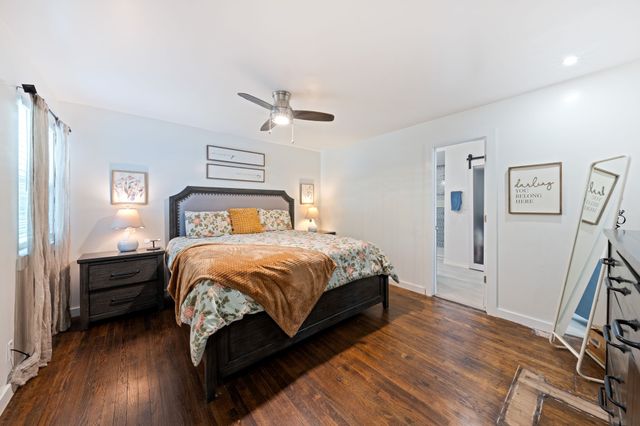 2114 Engle Avenue, Dallas, TX 75224