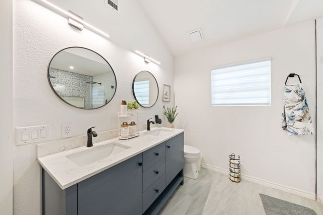 2114 Engle Avenue, Dallas, TX 75224