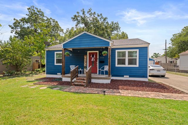 2114 Engle Avenue, Dallas, TX 75224