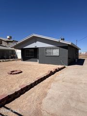743 Rodriguez Road 743, Socorro, TX 79927