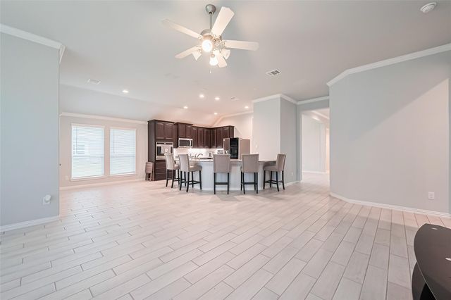 17 Road 6615, Dayton, TX 77535