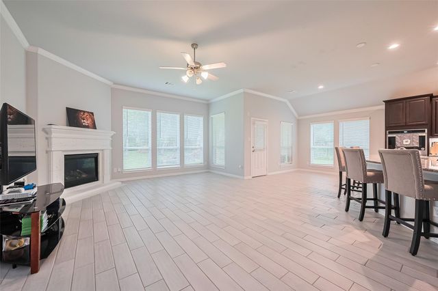 17 Road 6615, Dayton, TX 77535