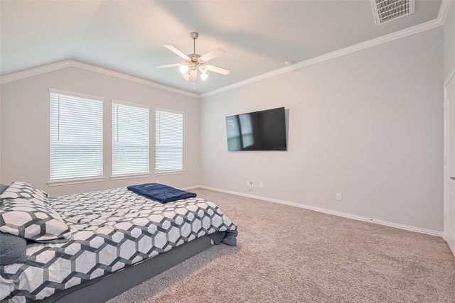 17 Road 6615, Dayton, TX 77535