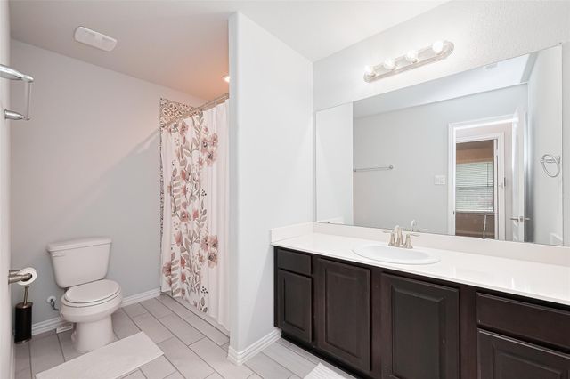 17 Road 6615, Dayton, TX 77535