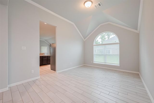 17 Road 6615, Dayton, TX 77535