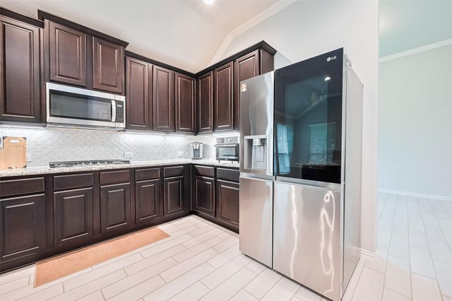 17 Road 6615, Dayton, TX 77535