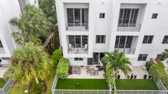 1811 NW 42nd Drive, Boca Raton, FL 33431