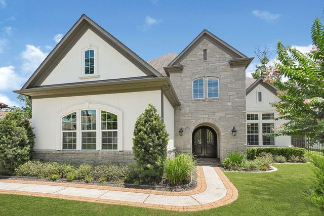 119 S Curly Willow Circle, Tomball, TX 77375