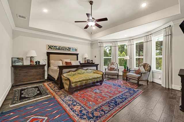 119 S Curly Willow Circle, Tomball, TX 77375