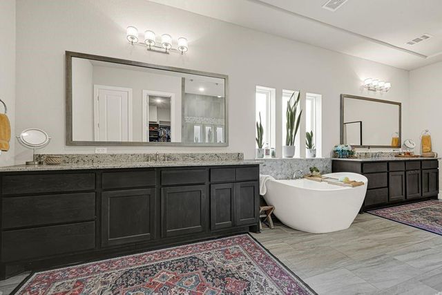 119 S Curly Willow Circle, Tomball, TX 77375