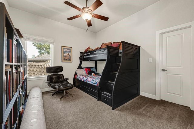 119 S Curly Willow Circle, Tomball, TX 77375