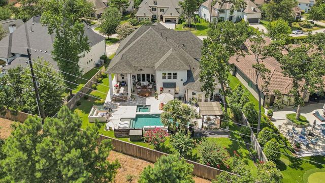 119 S Curly Willow Circle, Tomball, TX 77375